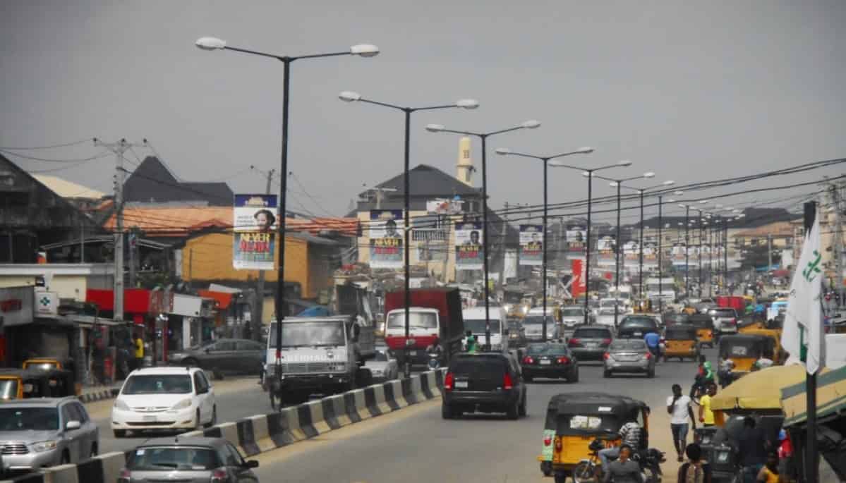 Okota Lagos; Location, Leisure and Shopping, Vacant Apartments and Properties