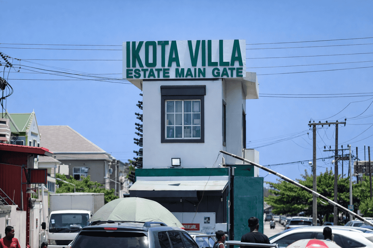 Ikota Villa; Location, Apartments & Properties, Leisure and Shopping