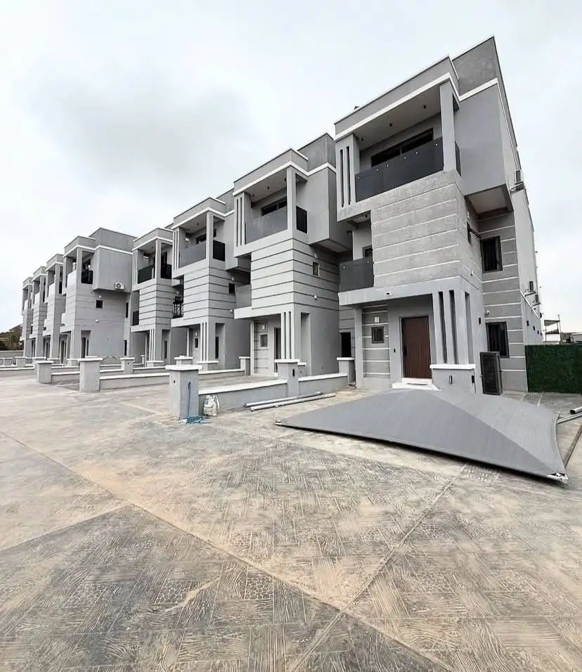 4 Bedroom Terrace for sale